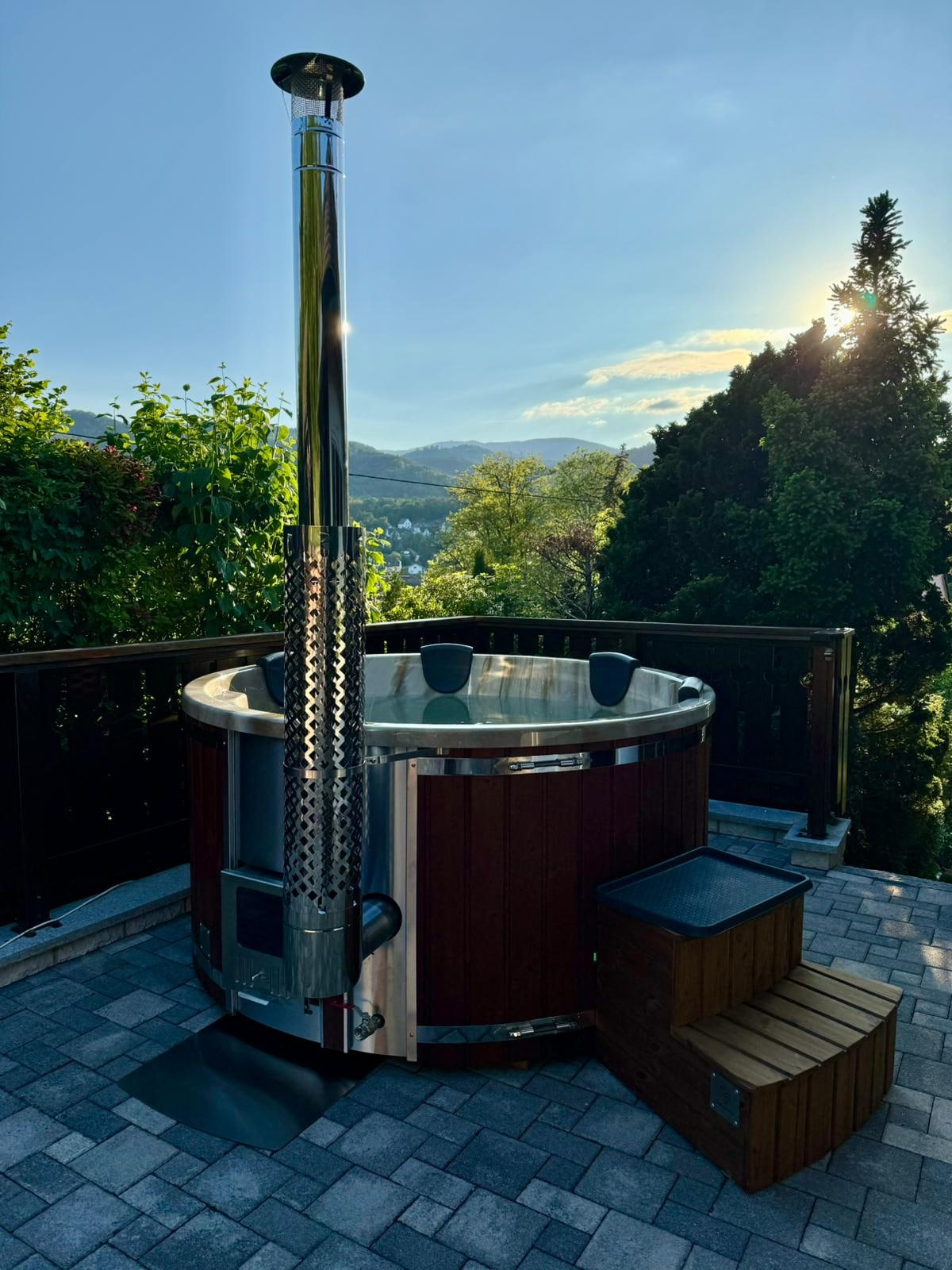 Modern Gardenvity hot tub setup with mountain view in France – customer photo